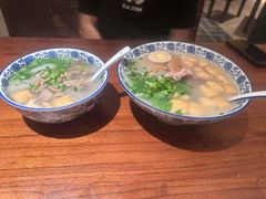 小潘特色鸭血粉丝汤-小潘记鸭血粉丝汤