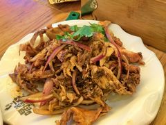 -喝丢一只鞋海鲜烧烤·海肠捞饭(东关街店)