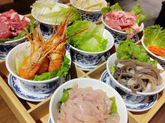 -聚汇三少·龙虾·中餐厅(莫邪路新天地店)