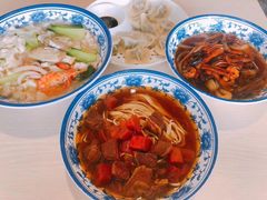 -同济大学本部学苑饮食广场