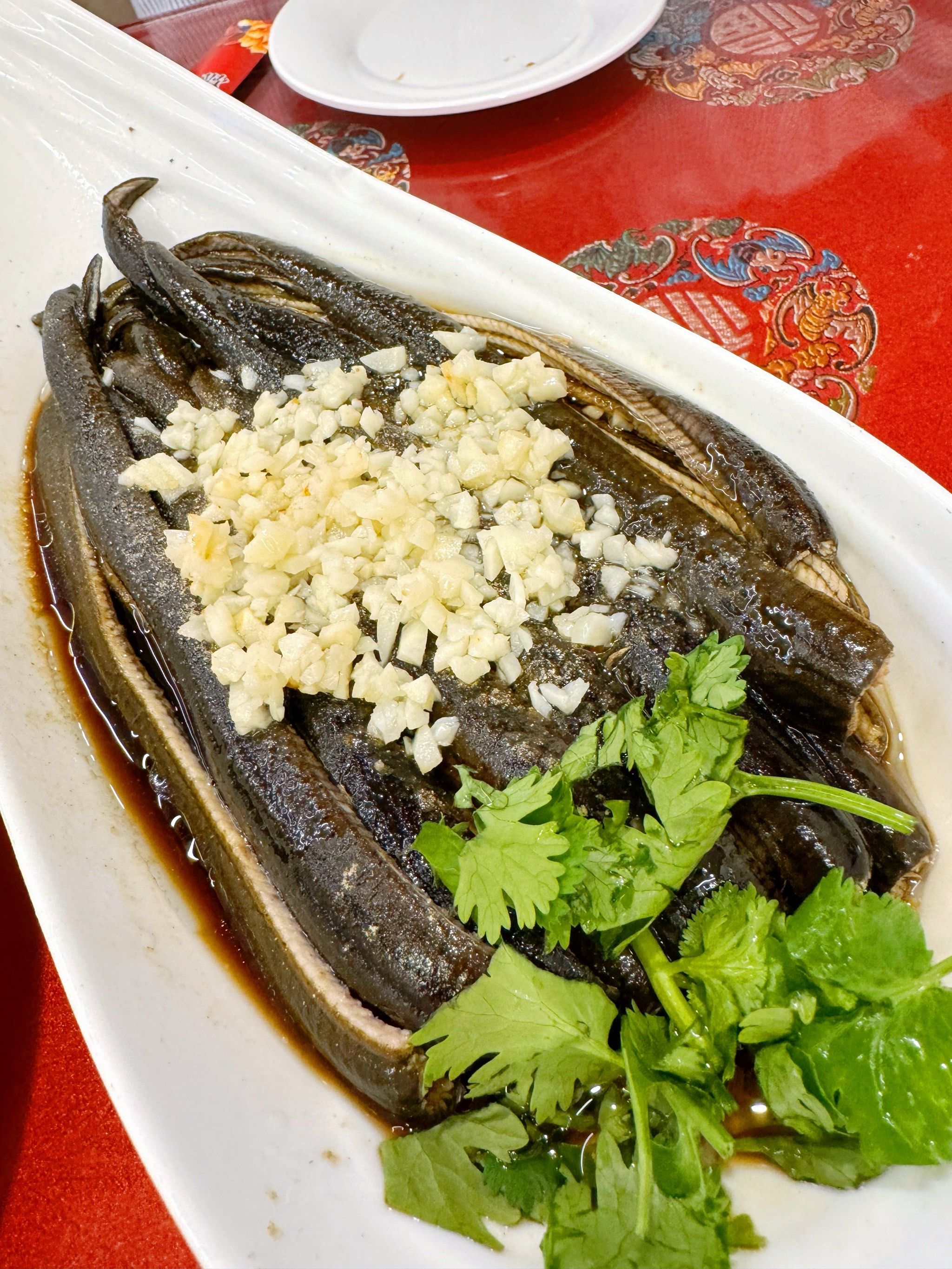 \\n\\n「炝虎尾」用的是鳝鱼脊背肉