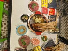 -钢管厂五区小郡肝串串香(奥克斯广场锦城万达店)