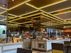-大中华希尔顿酒店-念自助餐·嗨啤·小龙虾