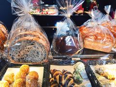 黄油面包-Salon de The de Joel Robuchon(外滩18号店)