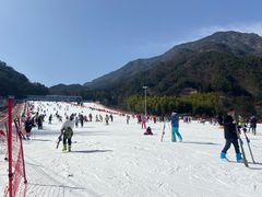 -大别山南武当滑雪场