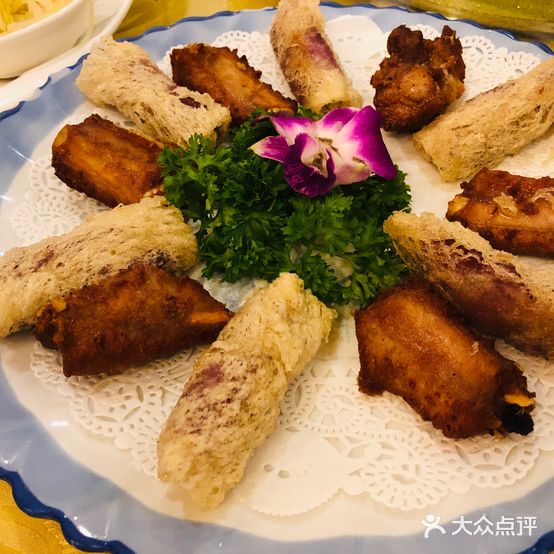 乡村发现美食山庄(Y125店)