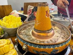 -毛辣果·贵州红酸汤牛肉火锅(西单店)