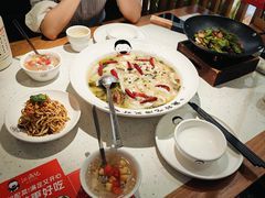 -江渔儿酸菜鱼(奥园广场金发购物中心店)