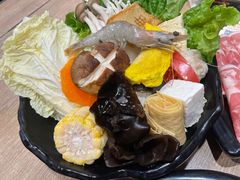 -呷哺呷哺(新世界百货望京店)