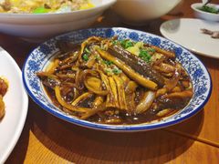 活杀响油鳝糊-翠山·映月湖景餐厅(映月湖公园店)