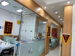 -靓芙泉专研痘痘肌