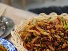 -江城燕子大排档(江汉路步行街店)