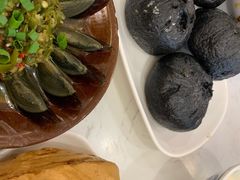 -李与白包子铺(桐梓林店)