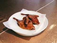 脆皮乳鸽-北京泰富酒店-柏景轩中餐厅