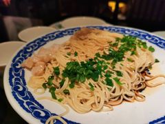 葱油三虾拌面-老头儿油爆虾·知味杭州(爱琴海购物中心)