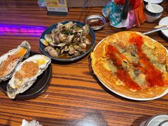 -蚝堡海鲜·威海菜·海肠捞饭·烧烤·亚洲吃蚝公司(幸福门店)
