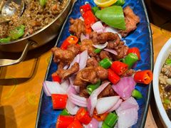 -老滇山寨•云南特色菜•地方菜•民族风情歌舞表演(金碧店)