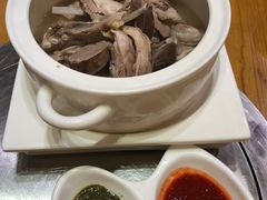 -九十九顶毡房(阜石路店)