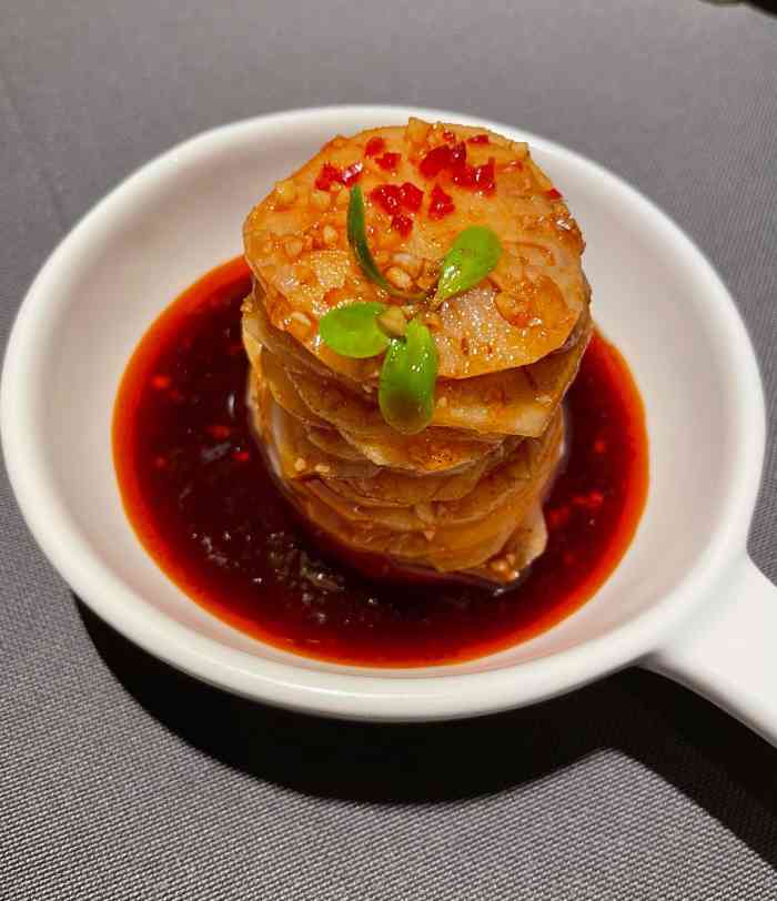 小炳胜(海岸城店)-"「招牌窑鸡」不错嫩嫩的「灌汤烧鹅」不错 .