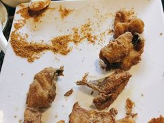 -八次方巴乡石锅鱼·金海湖水库活鱼(谷丰东路店)