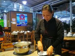 -四川小胡子海鲜(丁村万人海鲜广场店)