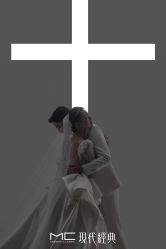 -现代经典婚纱摄影