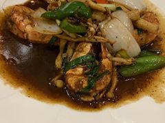 -樾餐厅泰式海鲜火锅(民歌湖店)