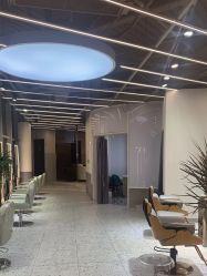 -PE SALON 