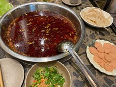 -肖肖酸萝卜鱼火锅(总店)