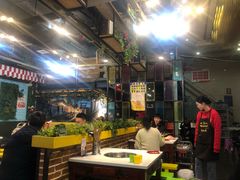-钢管厂五区小郡肝串串香(奥克斯广场锦城万达店)