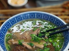 -崇德楼水盆牛羊肉泡馍馆(文艺路店)