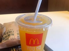 美汁源橙汁-麦当劳(总统大酒店店)