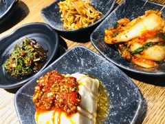 -鑫釜山海鲜烧烤(鑫丰国际店)