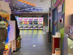 -反斗乐园π·电玩·高空拓展·蹦床(龙华天虹店)