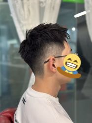 点击看大图 -老男孩男士理容馆·理发·烫染·修面