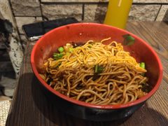 -爆炸头阿姨小四川正宗川味小吃(无任何分店)