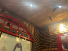 -东口码头·烧鸽子·鱼头泡饼·地方菜(金鹰悦城店)