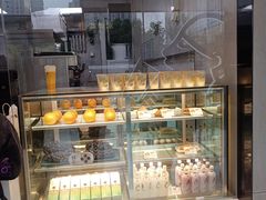 面包甜点陈列柜-喜茶(武汉范湖万达广场店)
