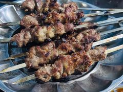 -烤肉小伙烤肉店