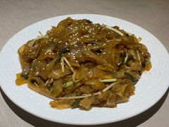 炒牛河-尚一汤 广东炖汤(金桥国际店)