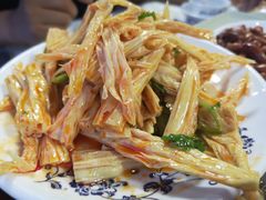 -羊家胡同·龙虾烧烤火锅(龙汇路店)