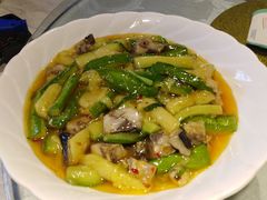 青茄子炒咸鱼-天桥饭店·特色海鲜(金山嘴渔村店)