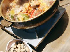-毛肚向右·川渝毛肚王(经开永旺店)