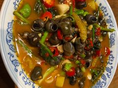 -头上红煨盐鸡乡村食府