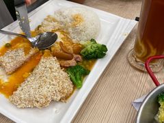 -佰搭果·广式茶餐厅(西华路店)