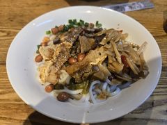 -牛八宝桂林米粉(八里庄店)