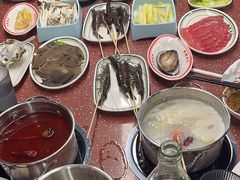-四囍码头海鲜烧烤自助火锅(外滩南京东路悦荟广场店)