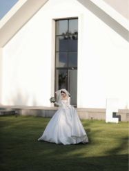 -LOVE SHINE婚纱·红鼎庄龙凤褂·妈妈装定制