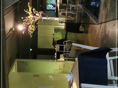 -穹六人间 people 6(岳阳路店)
