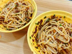 -吴佳拌米粉(川大店)